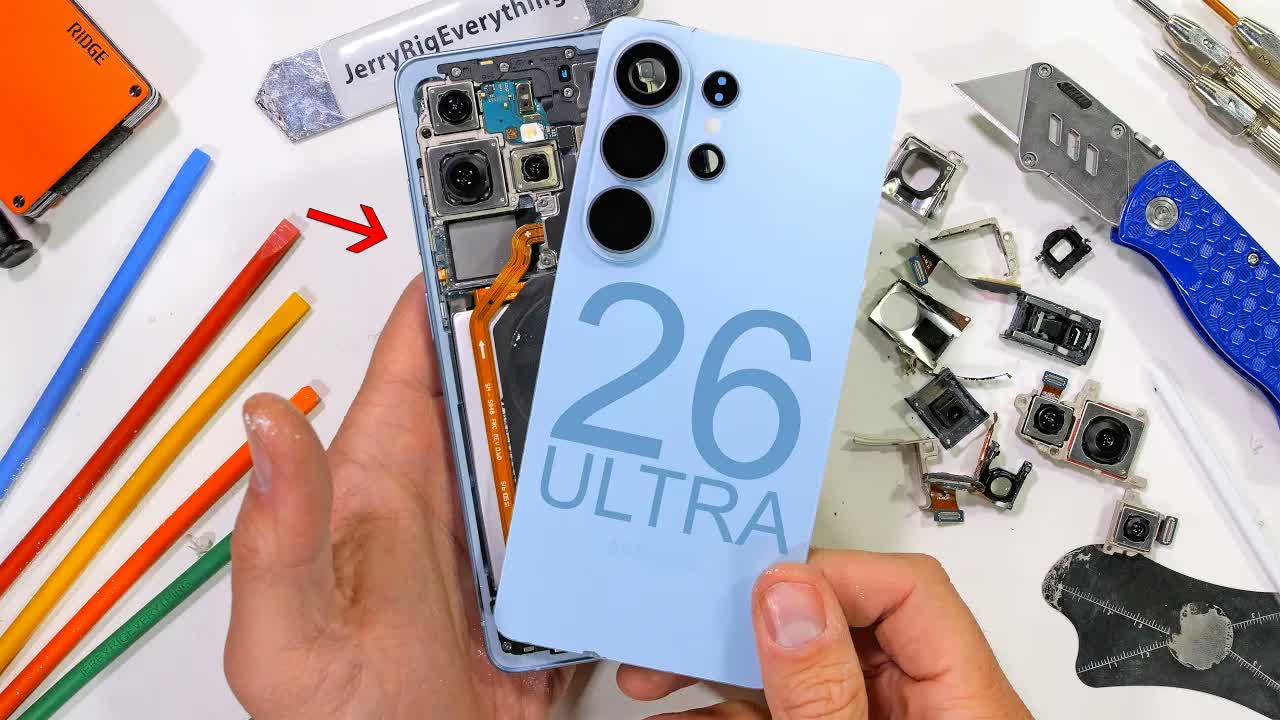 They cant keep this private - Samsung S26 Ultra Teardown