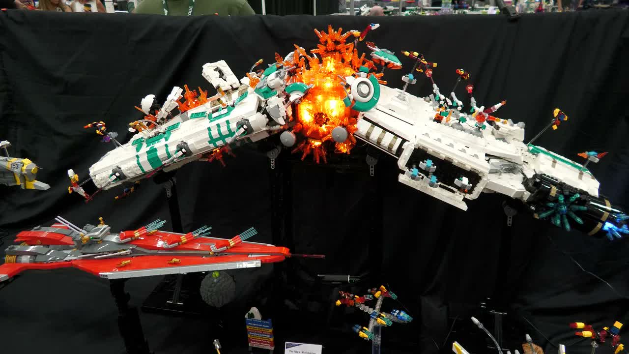 LEGO Spaceship Sneak Attack Battle