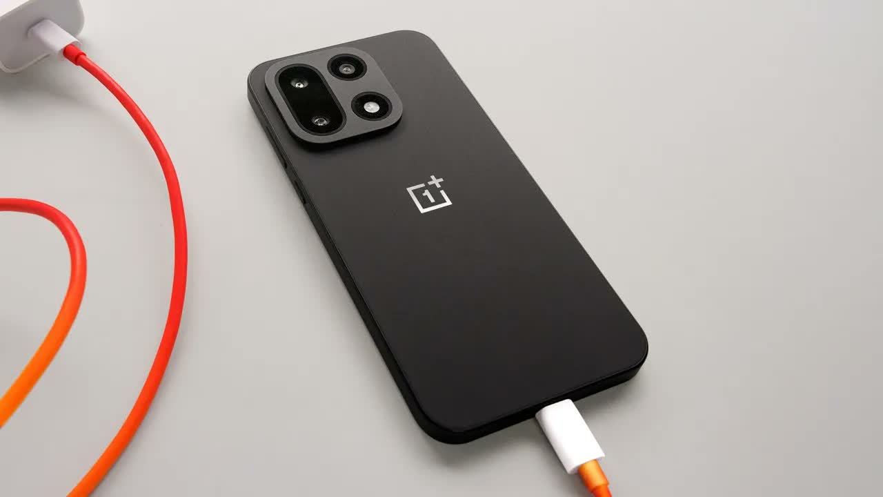 The Problem with these Smartphone Batteries